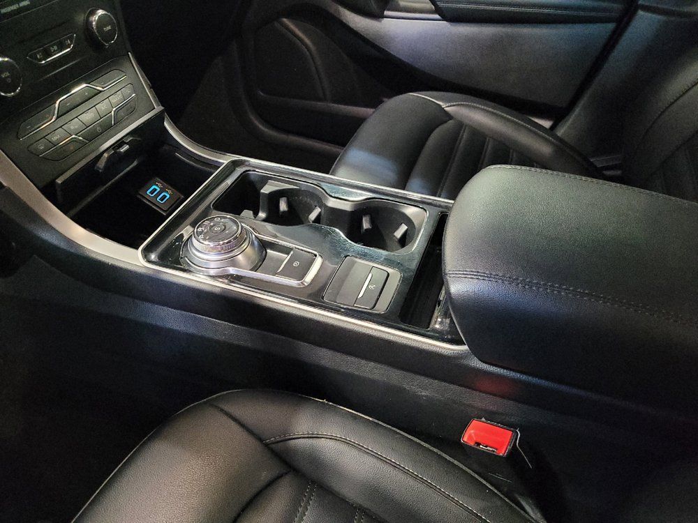Used 2020 Ford Edge SEL w/ Convenience Package FWD image 26