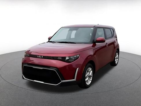 Used 2025 Kia Soul LX w/ LX Technology Package FWD image 7