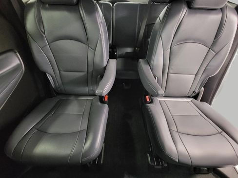 Used 2024 Buick Enclave Essence w/ LPO, Floor Liner Package image 22