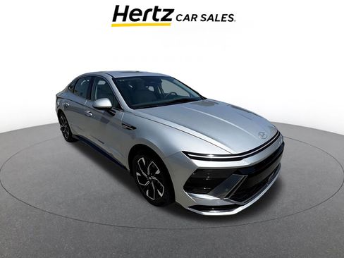 Used 2025 Hyundai Sonata SEL FWD image 1