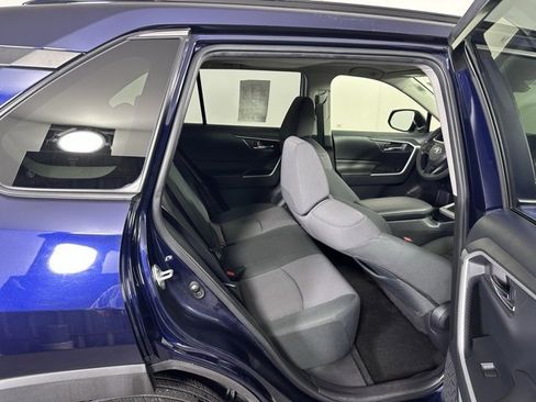 Used 2019 Toyota RAV4 XLE image 12