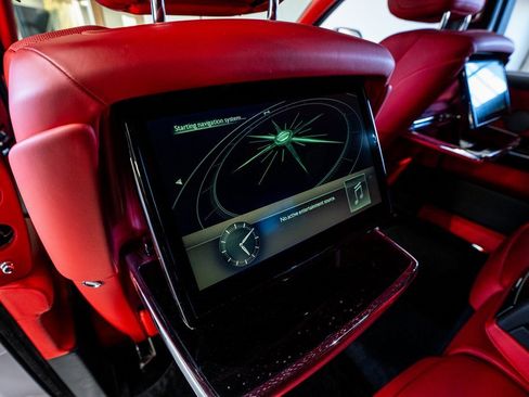 Used 2022 Rolls-Royce Phantom Sedan image 63