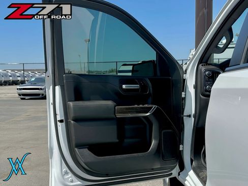 Used 2019 Chevrolet Silverado 1500 LT w/ All-Star Edition AWD/4WD image 12