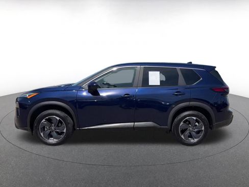Used 2025 Nissan Rogue SV FWD image 9