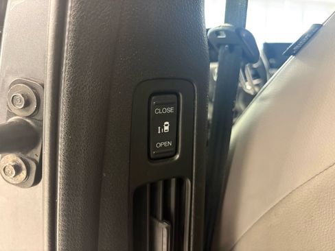 Used 2019 Honda Odyssey EX-L image 29