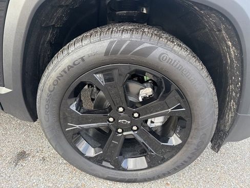 New 2026 Chevrolet Equinox LT w/ Convenience Package II image 9