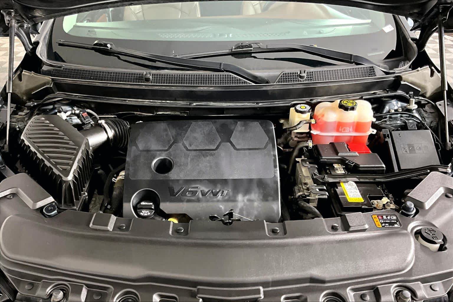 Used 2018 Buick Enclave Avenir w/ Avenir Technology Package FWD image 28