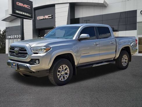 Used 2019 Toyota Tacoma SR5 AWD/4WD image 33