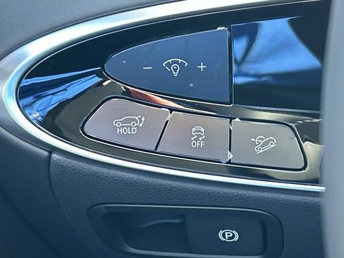 New 2026 Genesis GV70 2.5T Advanced AWD/4WD image 31