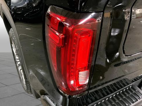 Used 2023 GMC Sierra 1500 Denali Ultimate AWD/4WD image 29