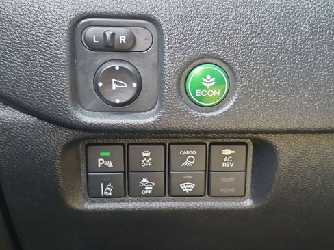 Used 2023 Honda Ridgeline Black Edition image 17
