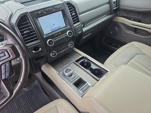 Used 2021 Ford Expedition Max Limited image 26