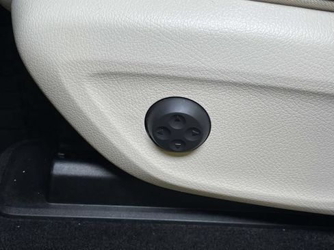 Used 2024 Mercedes-Benz GLS 450 4MATIC image 18