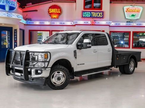 Used 2020 Ford F350 Lariat w/ Lariat Ultimate Package image 2