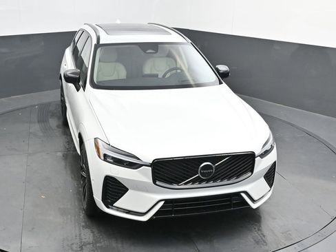 New 2026 Volvo XC60 B5 Ultra w/ Protection Package Premier image 32