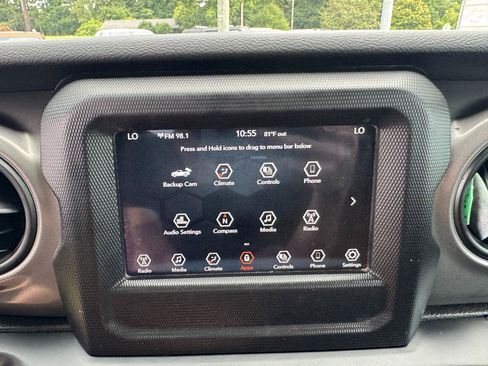 Used 2021 Jeep Gladiator Sport AWD/4WD image 40