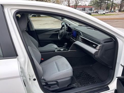 Used 2025 Toyota Camry LE image 13