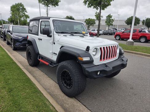 Used 2023 Jeep Wrangler Sport AWD/4WD image 3