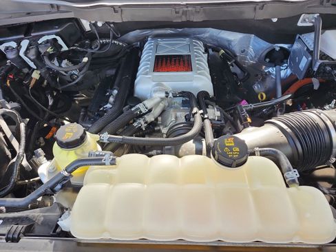 Used 2025 Ford F150 Raptor w/ Equipment Group 803A Raptor R AWD/4WD image 21