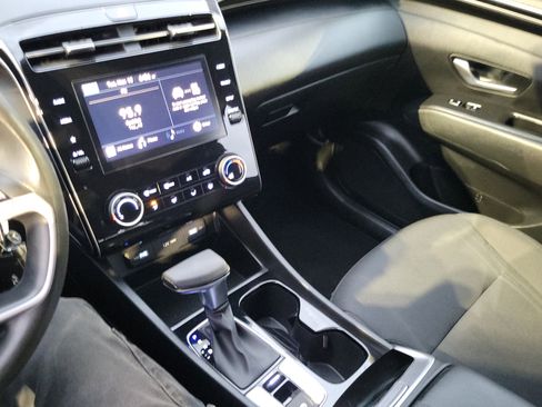 Certified 2023 Hyundai Tucson SE image 16