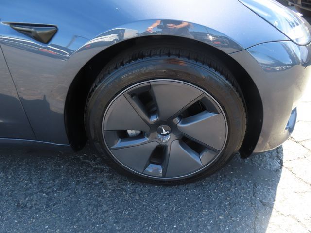 Used 2023 Tesla Model 3 Standard Range RWD image 11