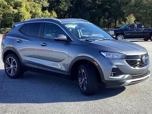 Certified 2022 Buick Encore GX Select image 2