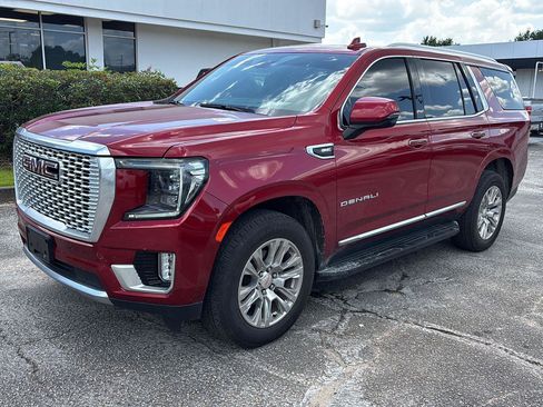 Used 2023 GMC Yukon Denali RWD image 3