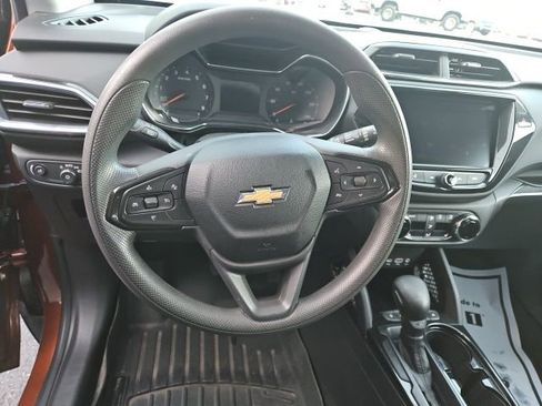 Certified 2021 Chevrolet TrailBlazer LT w/ Convenience Package image 11