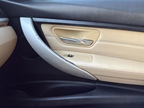 Used 2018 BMW 320i Sedan image 22