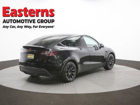 Used 2022 Tesla Model Y Long Range AWD/4WD image 34