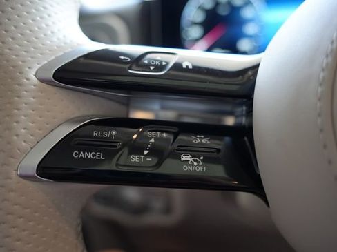 Used 2025 Mercedes-Benz G 550 image 22