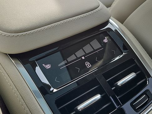 New 2026 Volvo XC90 B6 Ultra image 21