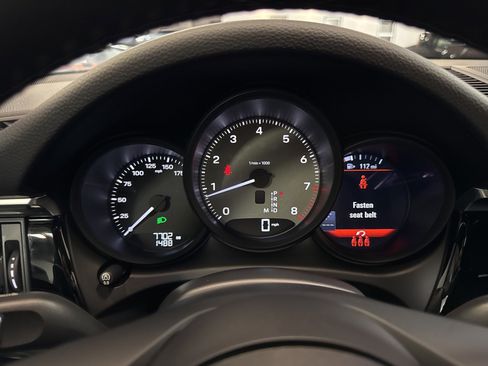 Used 2024 Porsche Macan S image 38