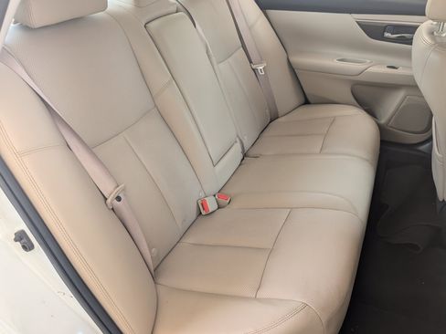 Used 2015 Nissan Altima 3.5 SL FWD image 20