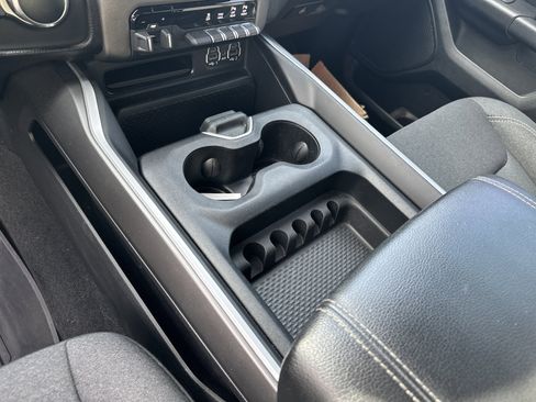 Used 2021 RAM 1500 Big Horn AWD/4WD image 32