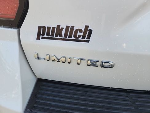 Used 2018 Ford Expedition Max Limited w/ Equipment Group 302A AWD/4WD image 46