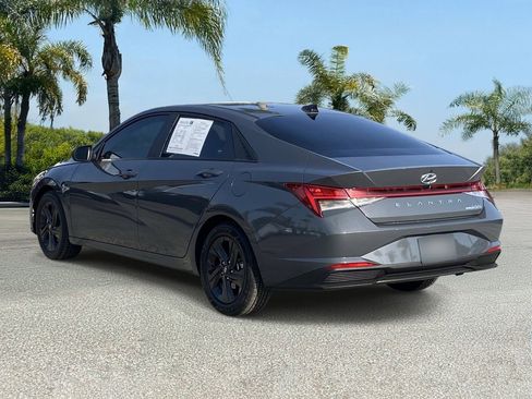 Used 2023 Hyundai Elantra Blue FWD image 3
