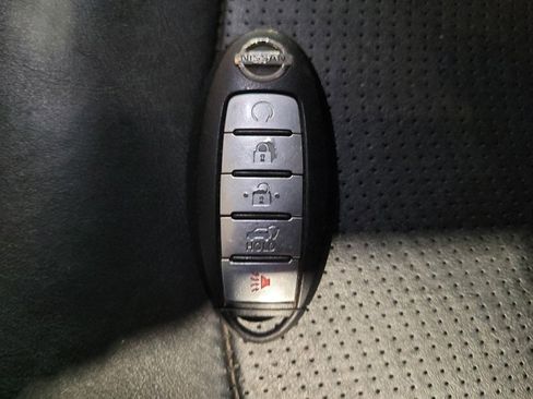 Used 2020 Nissan Armada SL w/ Premium Package image 32