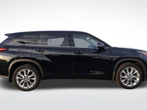 Used 2020 Toyota Highlander Limited image 10