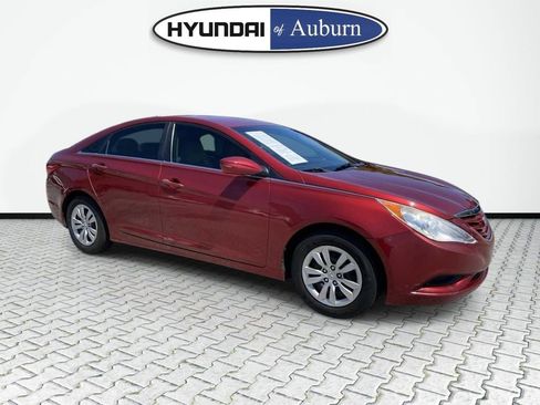 Used 2011 Hyundai Sonata GLS FWD image 2