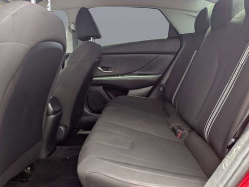Used 2022 Hyundai Elantra SEL w/ Cargo Package FWD image 12