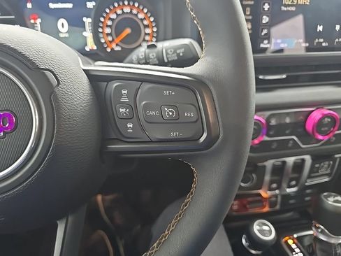 Used 2024 Jeep Wrangler Sport AWD/4WD image 16