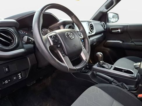 Certified 2023 Toyota Tacoma TRD Sport image 18