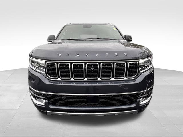 Used 2025 Jeep Wagoneer Series III w/ Premium Group I AWD/4WD image 12