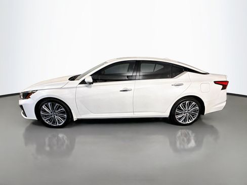 Used 2024 Nissan Altima 2.5 SL FWD image 6