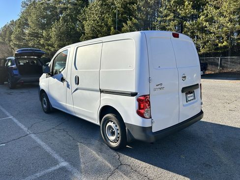 Used 2017 Nissan NV200 S image 4