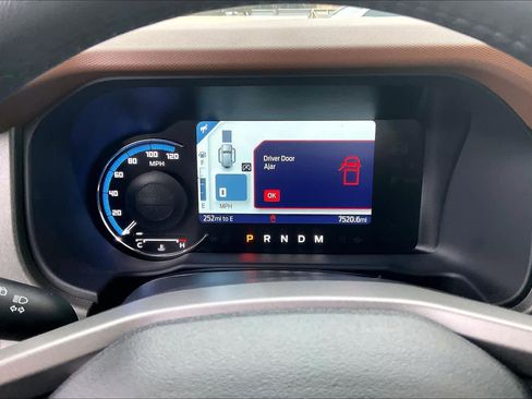 Used 2024 Ford Bronco Outer Banks image 22