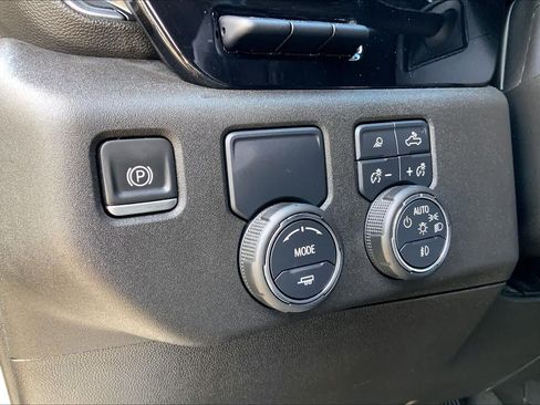 Used 2022 Chevrolet Silverado 1500 LTZ w/ LTZ Premium Texas Edition RWD image 30