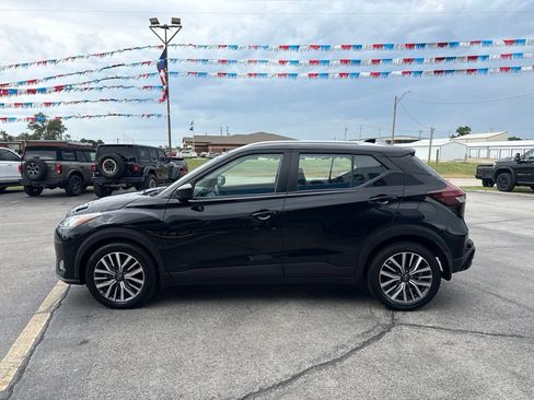 Used 2024 Nissan Kicks SV FWD image 8