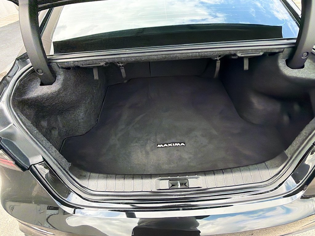 Used 2022 Nissan Maxima Platinum w/ Sport Mat Group FWD image 27